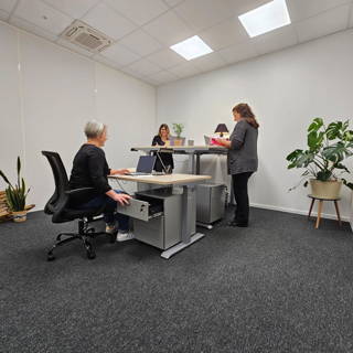 Bureau privé 16 m² 3 postes Location bureau Rue de l'Énergie Hœrdt 67720 - photo 4